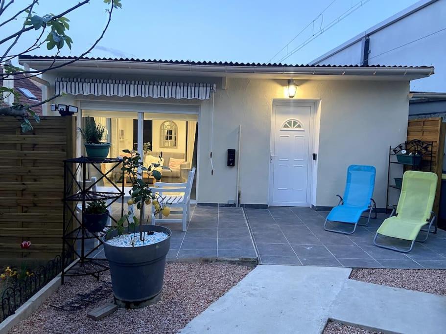 Maison Jardin Et Parking Gratuit - 10 Min De L'Aeroport - Metro 14 - Arrivee Autonome Orly Dış mekan fotoğraf
